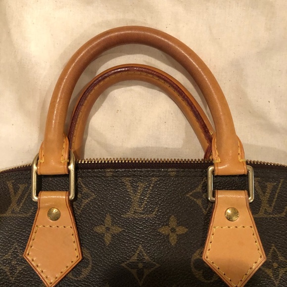 Louis Vuitton Alma - Picture 4 of 7